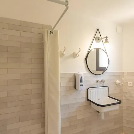 Corsica Porto-vecchio, Partie Dortoirs * Porto-Vecchio (Corsica)